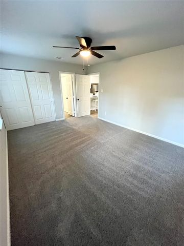 5122 Creek Shadows Drive, Kingwood, TX 77339