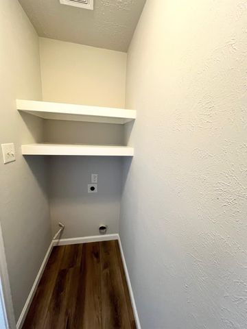 5122 Creek Shadows Drive, Kingwood, TX 77339