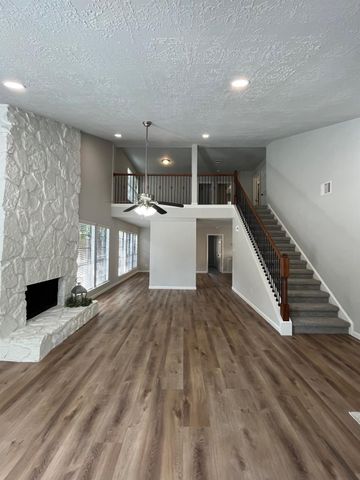 5122 Creek Shadows Drive, Kingwood, TX 77339