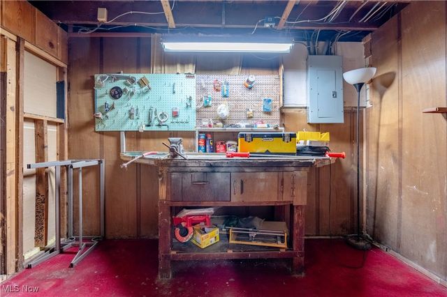 3831 11th Street SW, Canton, OH 44710