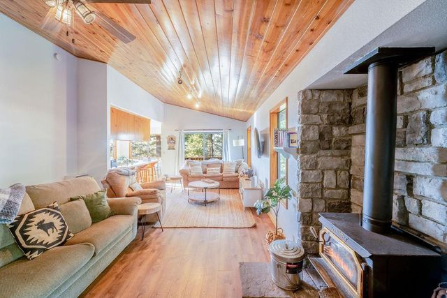 22324 Twain Harte Dr, Twain Harte, CA 95383