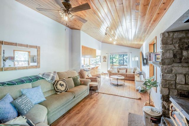 22324 Twain Harte Dr, Twain Harte, CA 95383