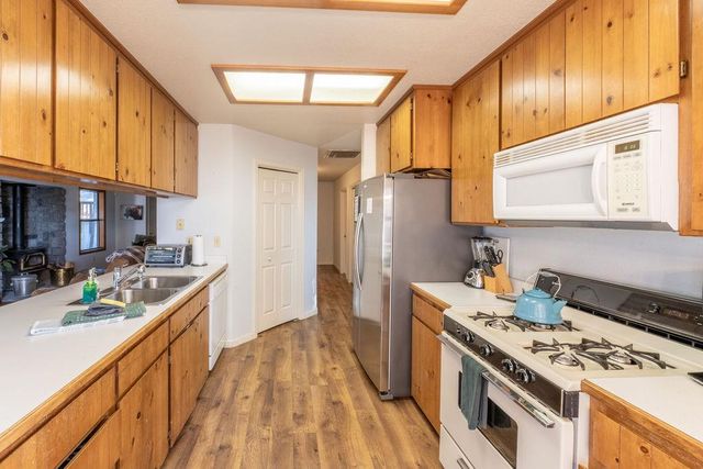 22324 Twain Harte Dr, Twain Harte, CA 95383