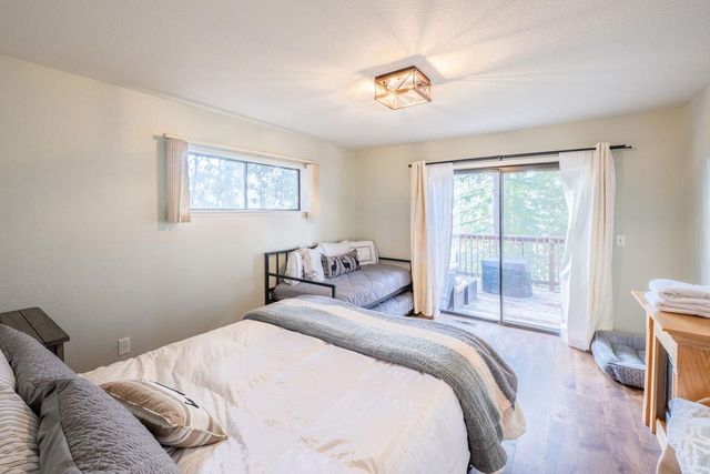 22324 Twain Harte Dr, Twain Harte, CA 95383