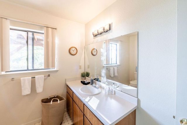 22324 Twain Harte Dr, Twain Harte, CA 95383