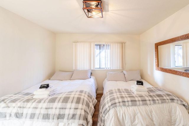 22324 Twain Harte Dr, Twain Harte, CA 95383