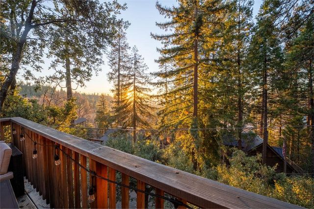 22324 Twain Harte Dr, Twain Harte, CA 95383