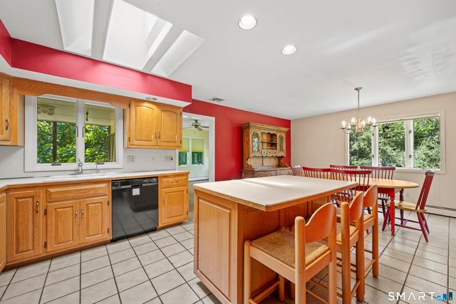 95 Pemberton Drive, Trumbull, CT 06611