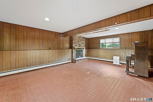 95 Pemberton Drive, Trumbull, CT 06611