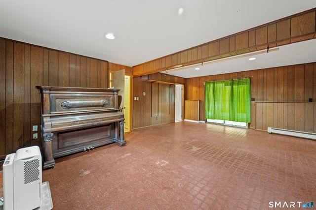 95 Pemberton Drive, Trumbull, CT 06611