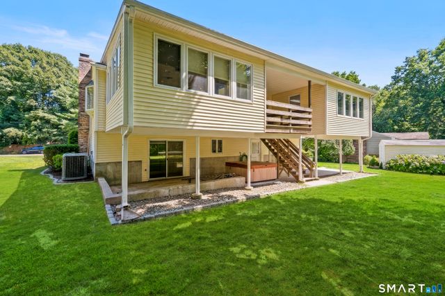 95 Pemberton Drive, Trumbull, CT 06611
