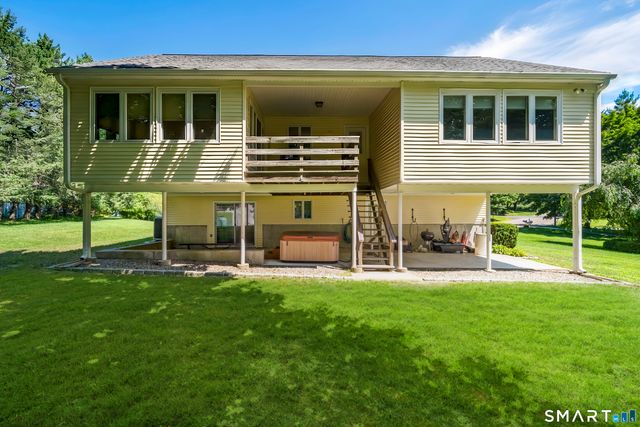 95 Pemberton Drive, Trumbull, CT 06611