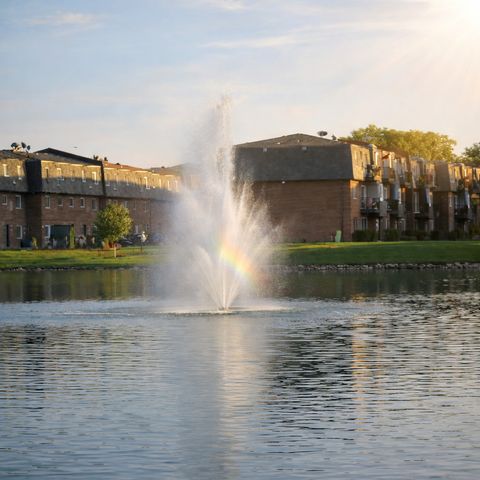 9387 Bay Colony Drive 3W, Des Plaines, IL 60016