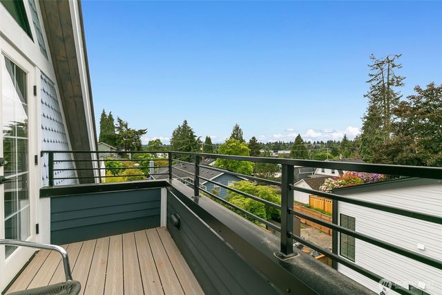 10715 2nd Avenue NW, Seattle, WA 98177