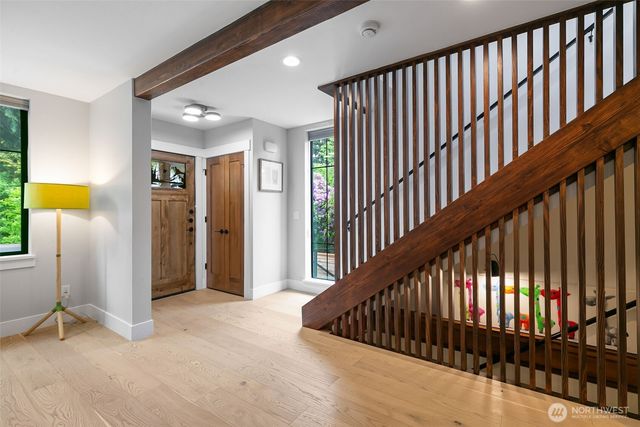 10715 2nd Avenue NW, Seattle, WA 98177