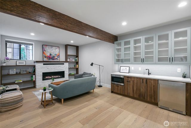 10715 2nd Avenue NW, Seattle, WA 98177