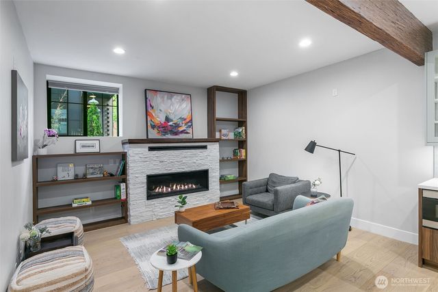 10715 2nd Avenue NW, Seattle, WA 98177