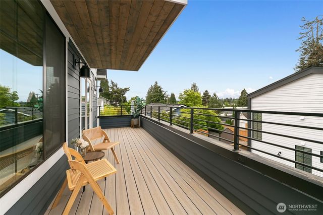 10715 2nd Avenue NW, Seattle, WA 98177