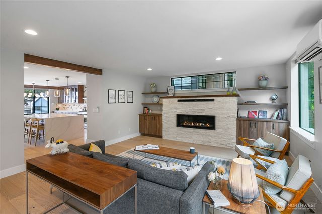 10715 2nd Avenue NW, Seattle, WA 98177