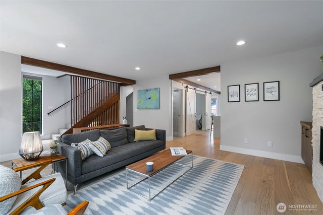 10715 2nd Avenue NW, Seattle, WA 98177