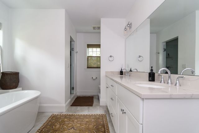 53 Beacon St, Natick, MA 01760
