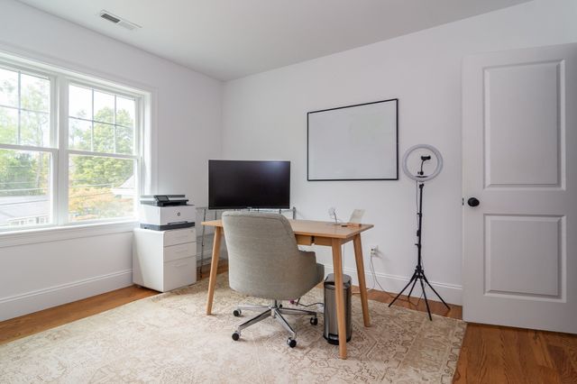 53 Beacon St, Natick, MA 01760