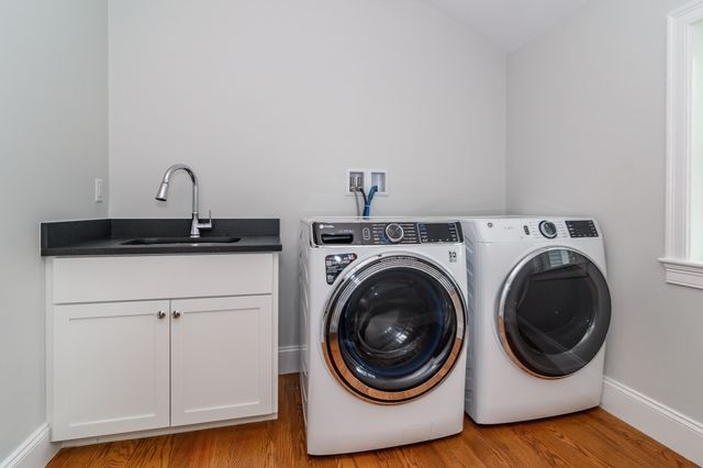 53 Beacon St, Natick, MA 01760