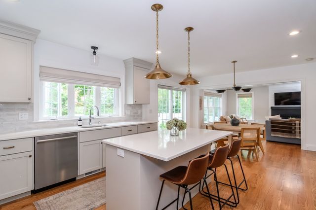 53 Beacon St, Natick, MA 01760