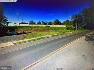 L:005 GREEN LANE, Bristol, PA 19007
