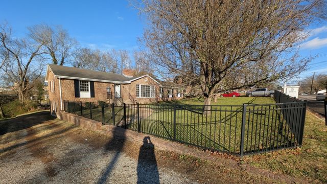 205 7th Ave, Columbia, TN 38401