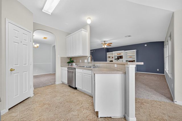 9406 Fawn Park Court, Humble, TX 77396