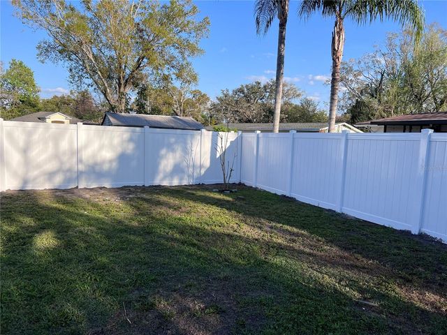 15204 MONET DRIVE, Tampa, FL 33613