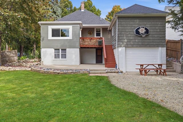 1059 Walnut STREET, West Bend, WI 53095