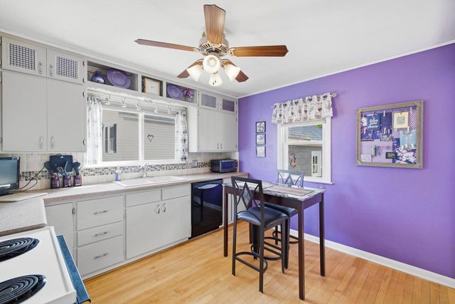 1059 Walnut STREET, West Bend, WI 53095