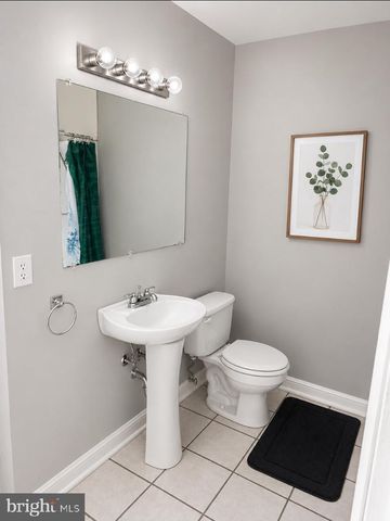 38 MAYAPPLE LN, Willingboro, NJ 08046