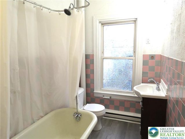 126 East Nesquehoning Street, Easton, PA 18042