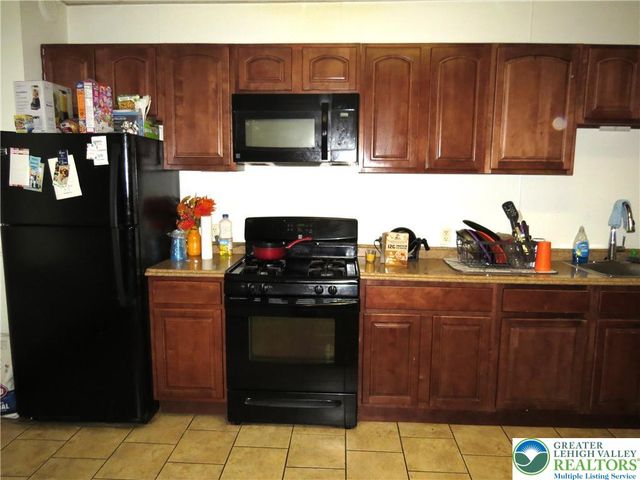 126 East Nesquehoning Street, Easton, PA 18042