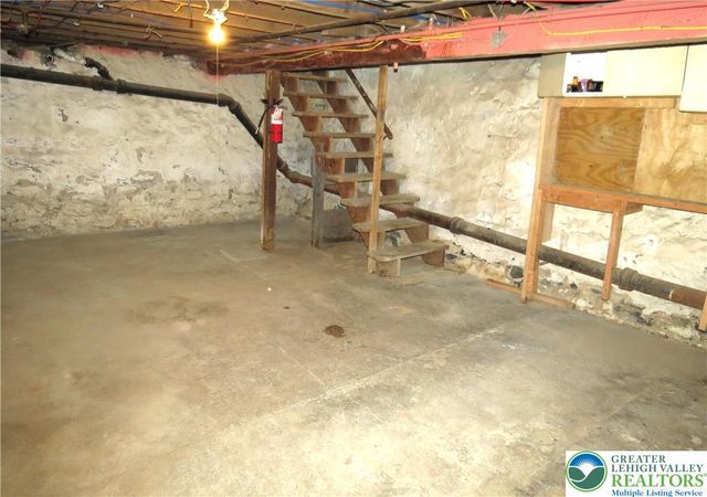 126 East Nesquehoning Street, Easton, PA 18042