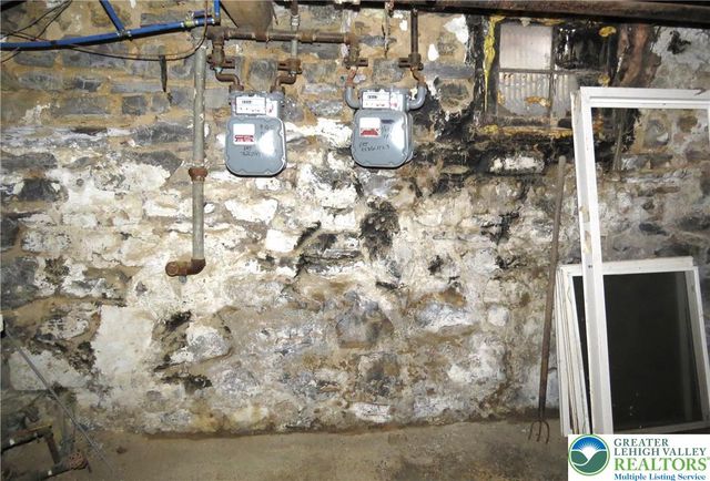 126 East Nesquehoning Street, Easton, PA 18042