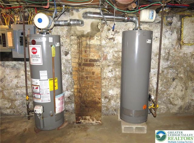 126 East Nesquehoning Street, Easton, PA 18042