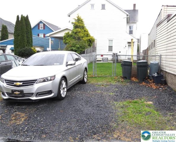 126 East Nesquehoning Street, Easton, PA 18042