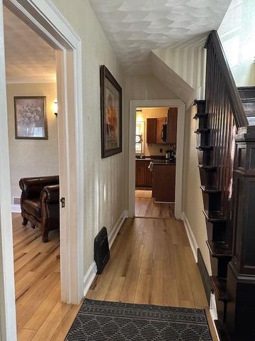 2010 Commonwealth Avenue, Kalamazoo, MI 49006