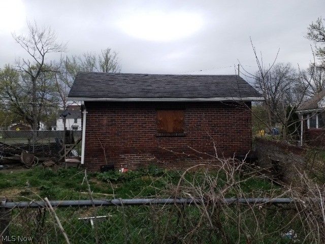 3307 Hillman Street, Youngstown, OH 44507