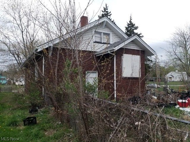 3307 Hillman Street, Youngstown, OH 44507