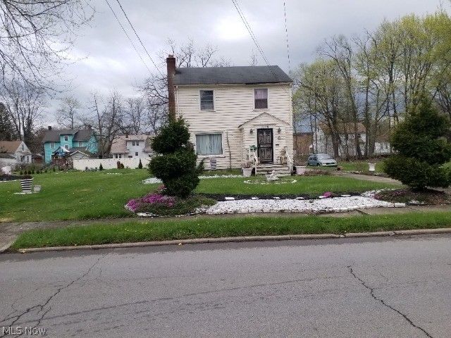 3307 Hillman Street, Youngstown, OH 44507