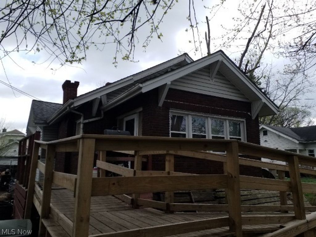 3307 Hillman Street, Youngstown, OH 44507