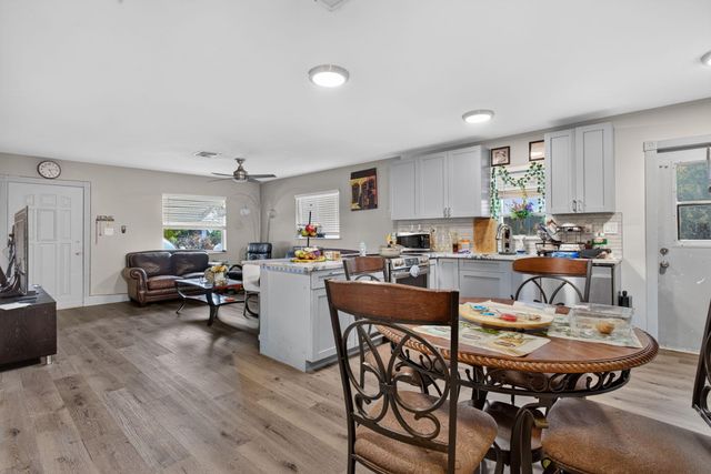 5715 GARFIELD Street, Hollywood, FL 33021