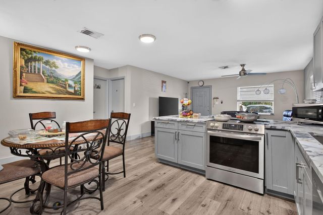 5715 GARFIELD Street, Hollywood, FL 33021