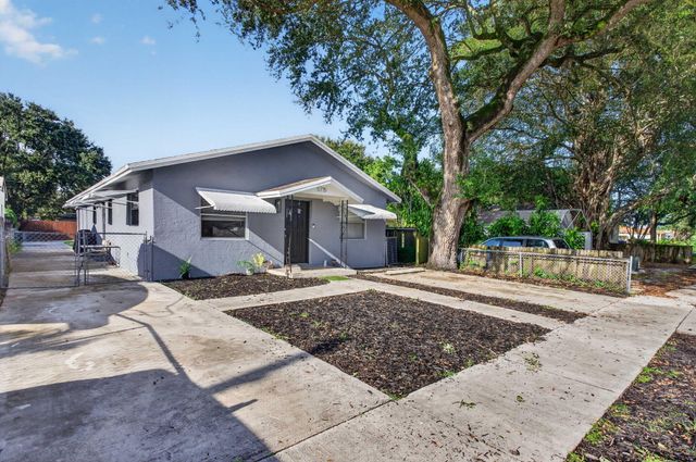 5715 GARFIELD Street, Hollywood, FL 33021