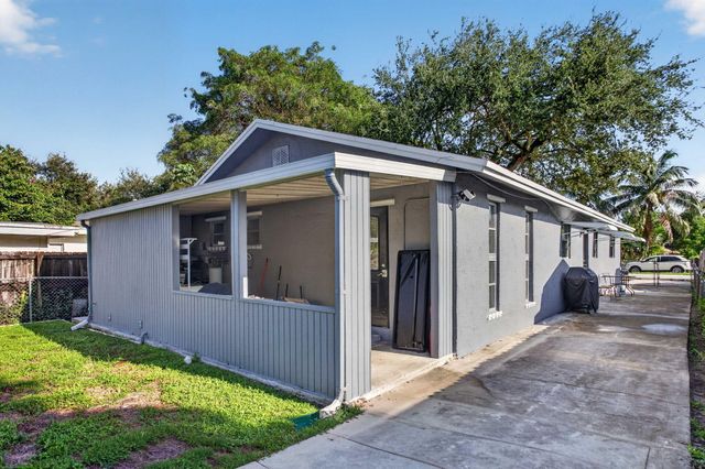 5715 GARFIELD Street, Hollywood, FL 33021